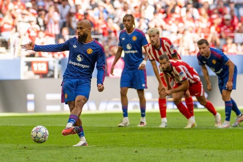 Atletico Madrid vs Man United - Quỷ Đỏ chìm trong khủng hoảng