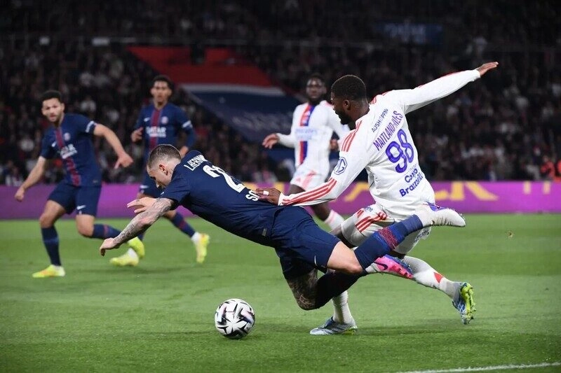 PSG vs Lyon - Thị uy sức mạnh