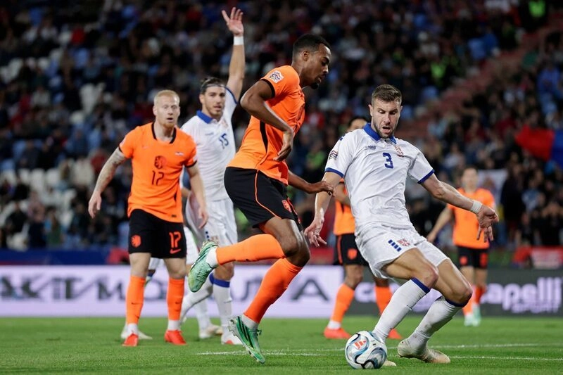 Hà Lan vs Serbia - Sự thăng hoa của Cơn Lốc Màu Da Cam